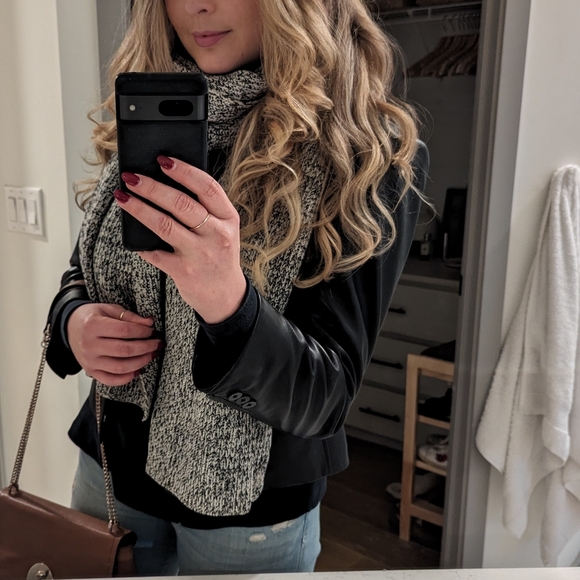 Genuine Leather Jacket - Picture 3 of 4